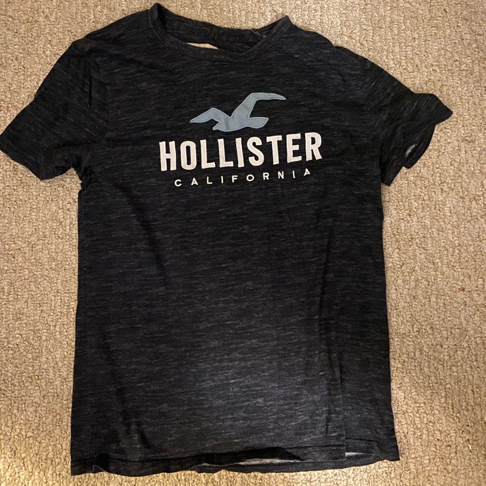Hollister T-Shirt